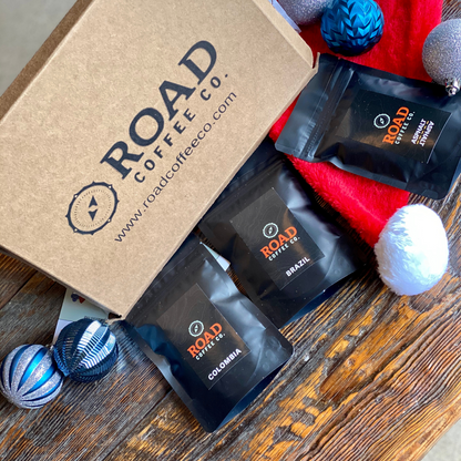 Send coffee as a gift with the holiday sampler, the best coffee sampler. Whether at home or enjoying office coffee, this coffee sampler pack is perfect for trying the best coffee beans and is the best coffee beans gift. Order the coffee sampler gift online and receive a coffee box with coffee samples from the best Canadian coffee roasters.